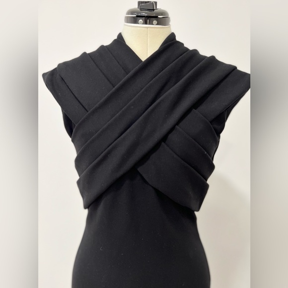 Alexander McQueen Jersey cross front wrap Dress - Picture 3 of 10